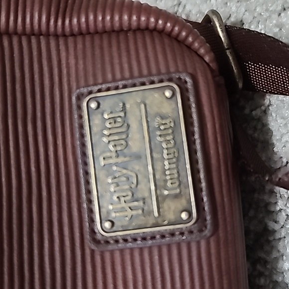 Loungefly x Harry Potter Hogwarts House Crests Pre Pro Sample Mini Backpack - Picture 3 of 12